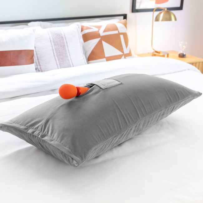 Humphrey Toy Mount Pillow by Liberator