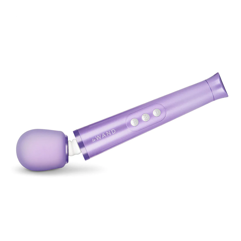 Le Wand Petite Vibrating Massager