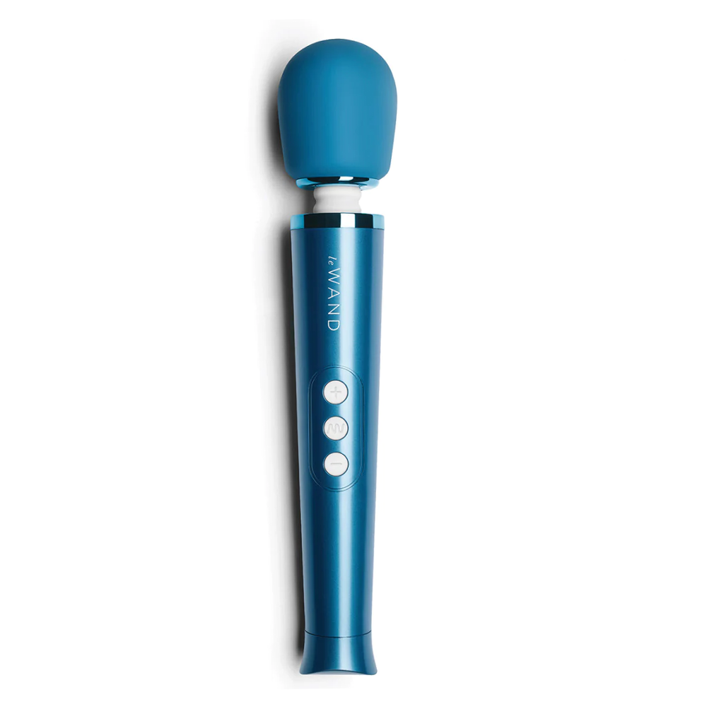 Le Wand Petite Vibrating Massager