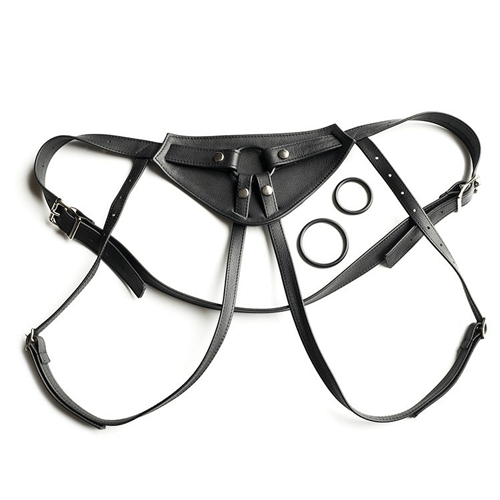 Double Penetration Harness Strap on Set Vibrating – Playthings