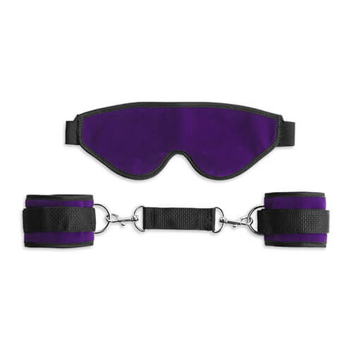 Heightening Your Senses: Introducing Blindfolds to the Bedroom